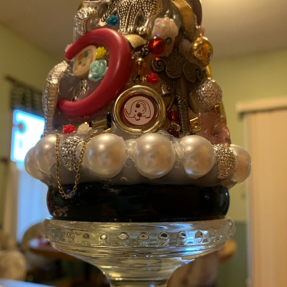 ELEPHANT LOVE Junkdrawer Tree Handmade Decoration - Picture 8 of 16